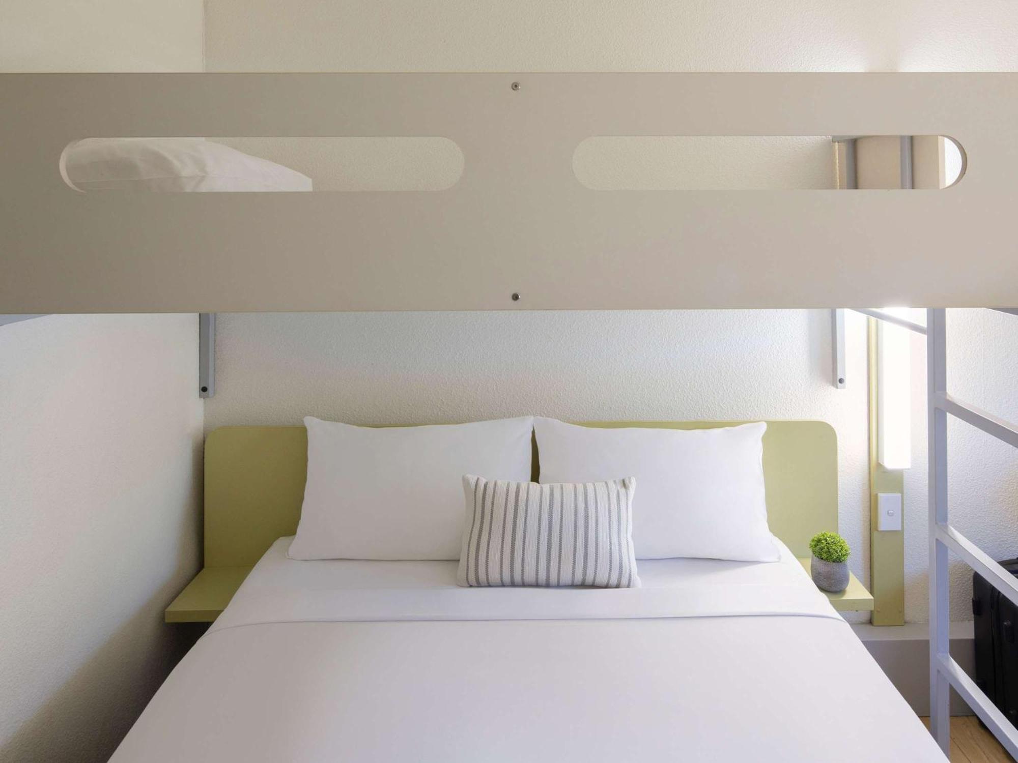Ibis Budget Wentworthville Exterior photo