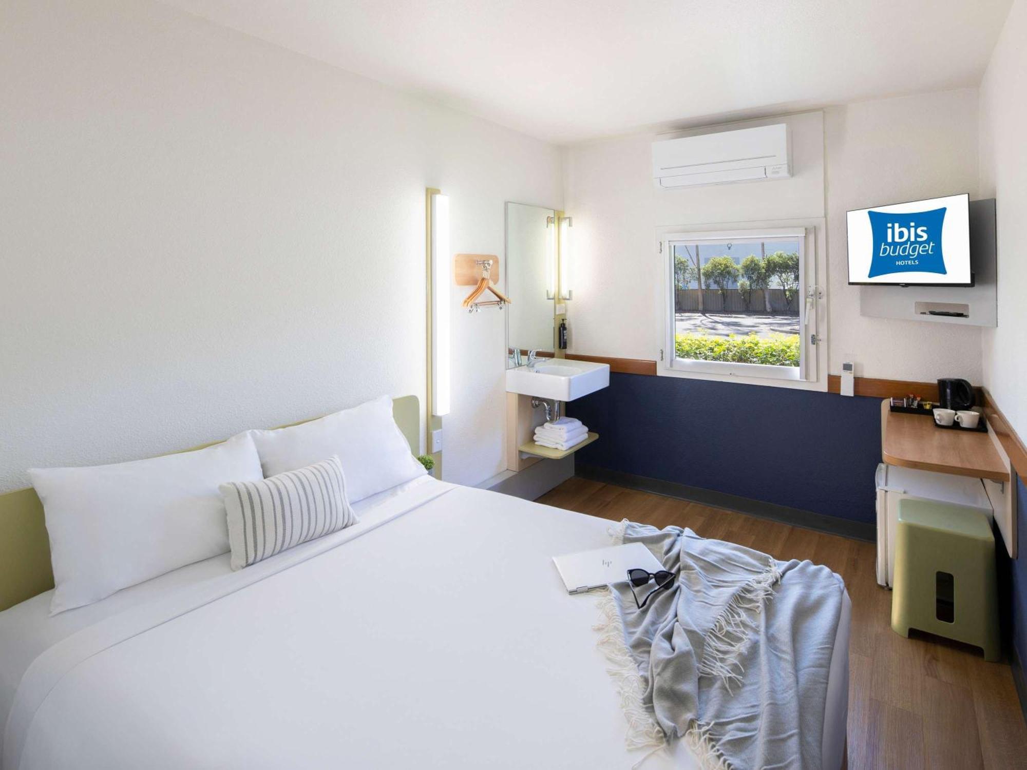 Ibis Budget Wentworthville Exterior photo